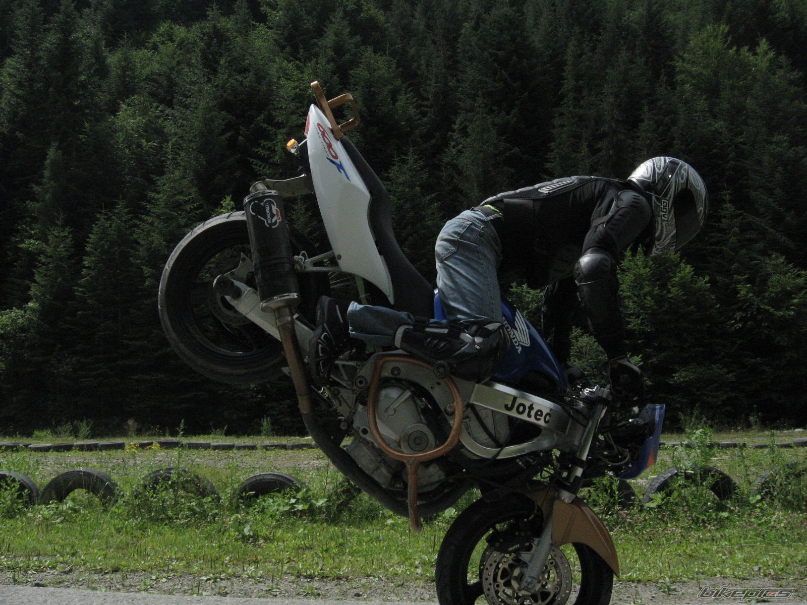 Photo 1720003