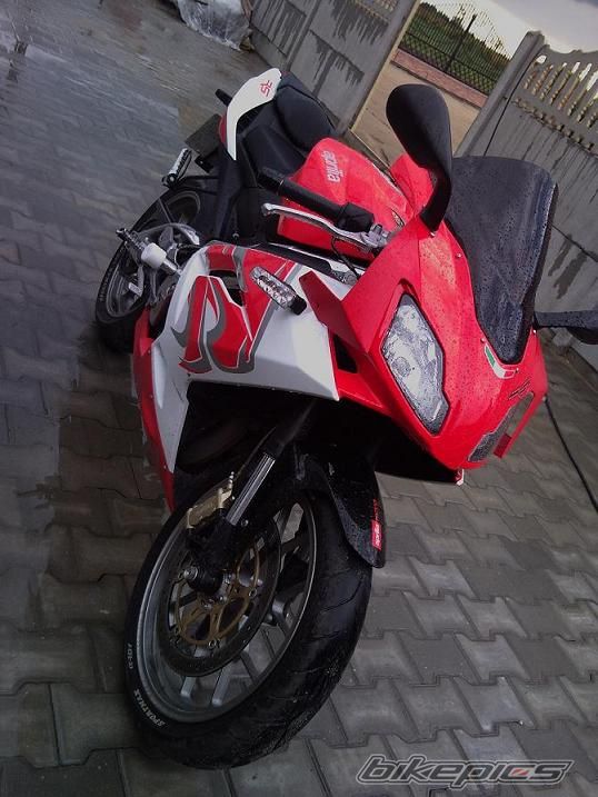 Photo 1736921