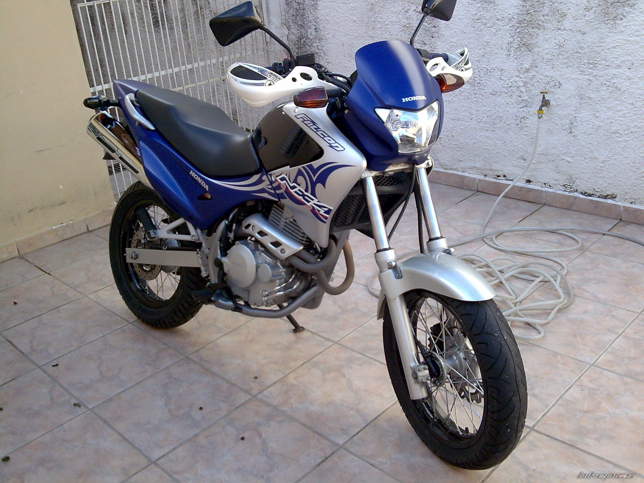 Photo 1745896