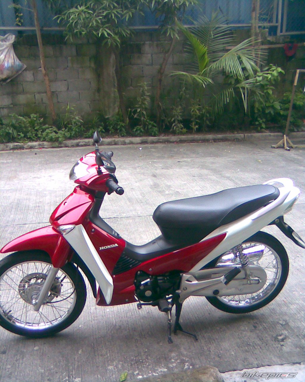 Bike Photo 1750382