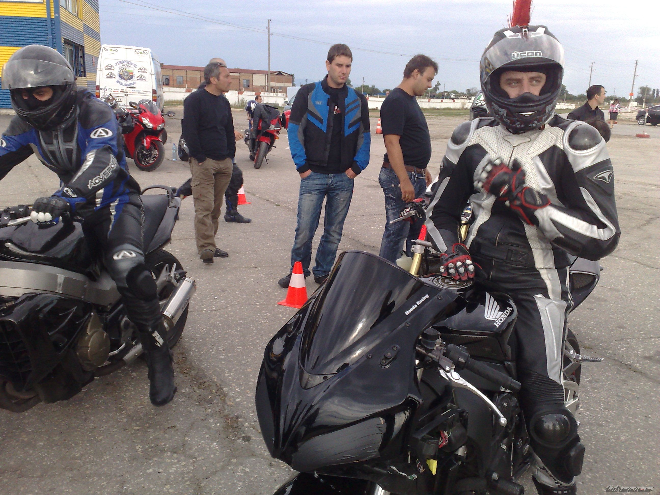 Photo 1781842
