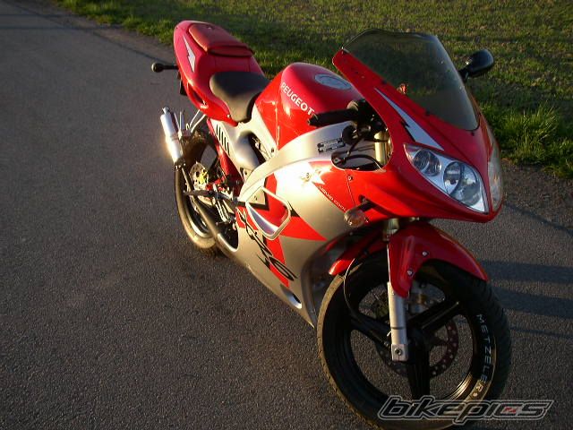 Photo 1796575
