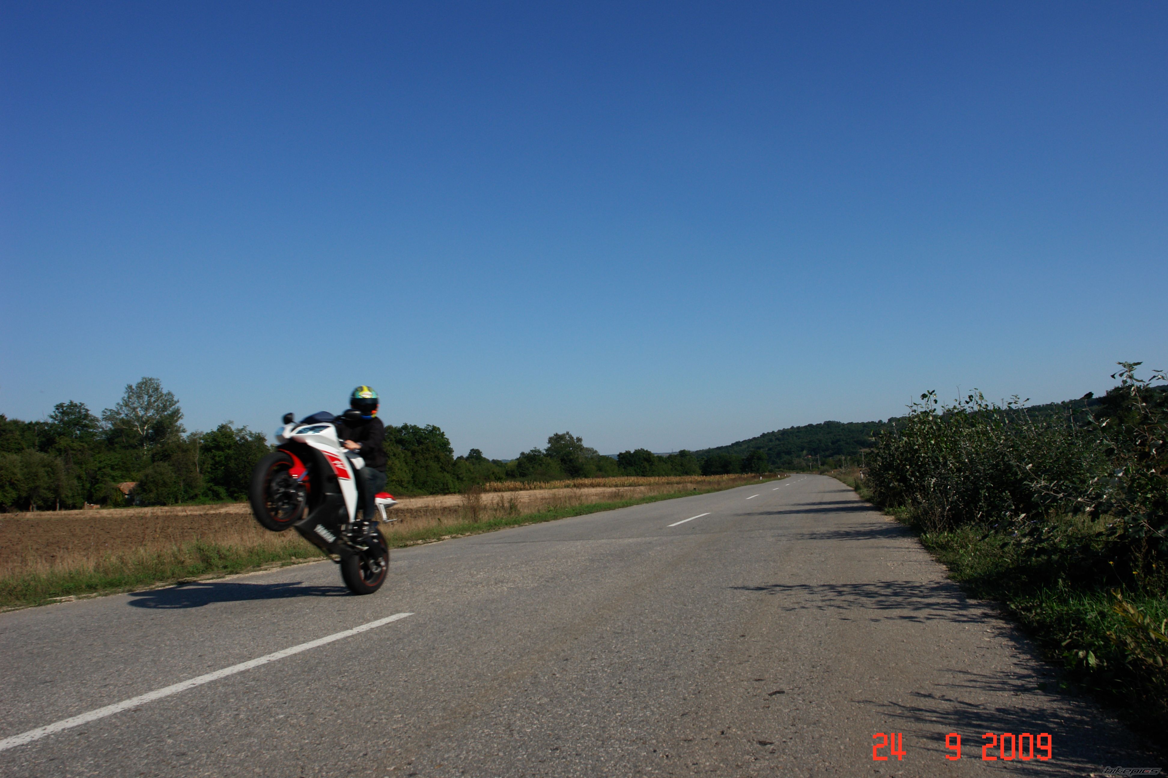 Bike Photo 1800095