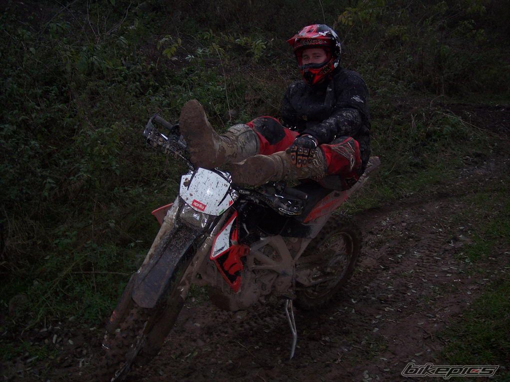 Photo 1825835