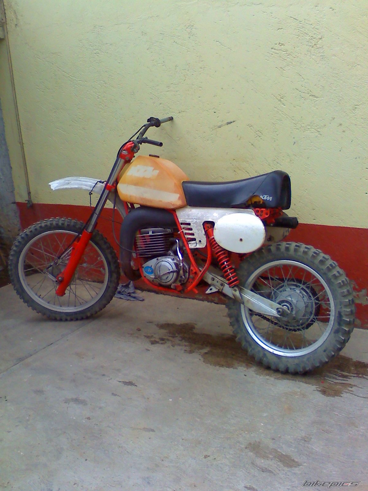 Photo 1834274