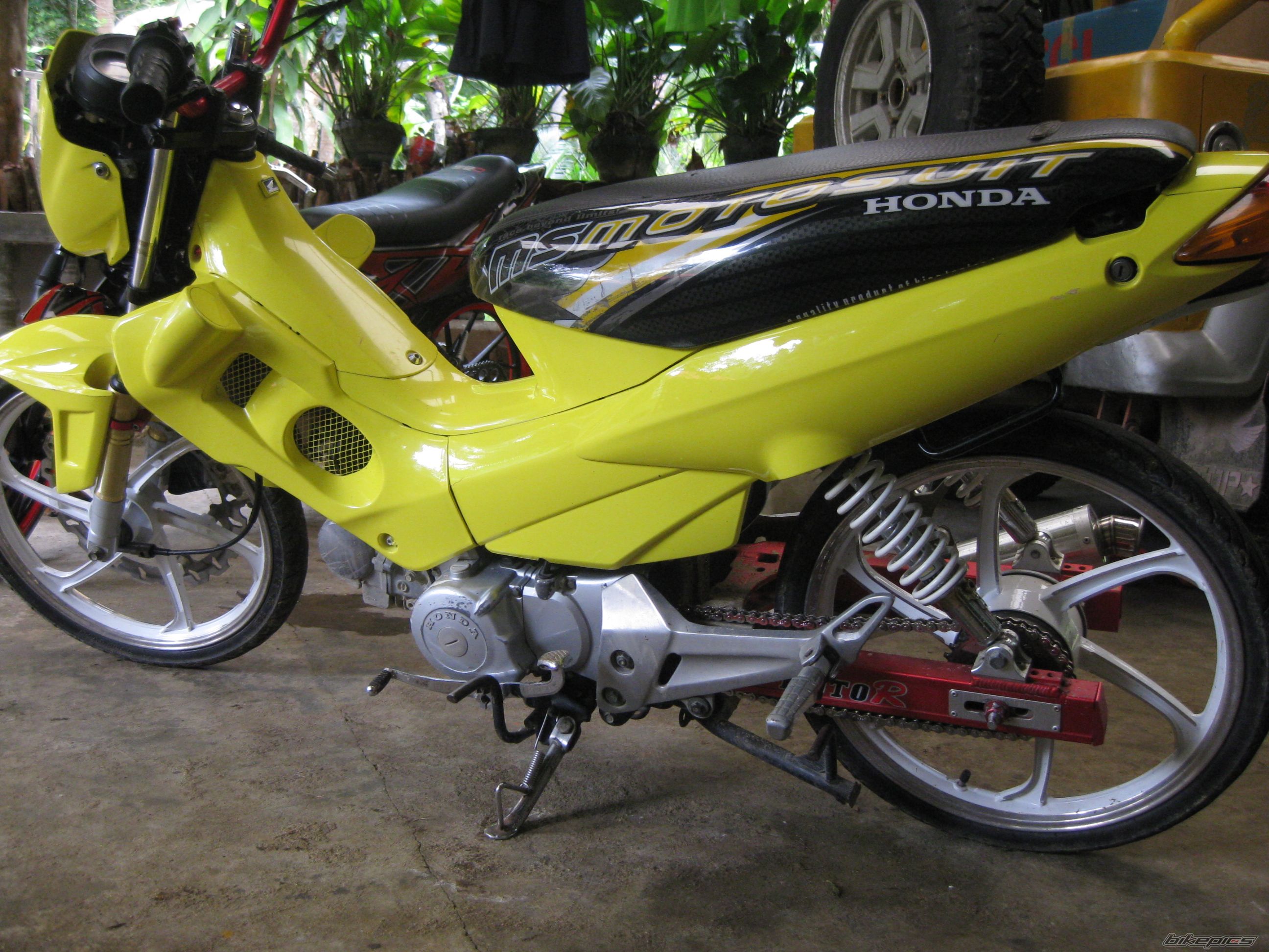 Photo 1836987