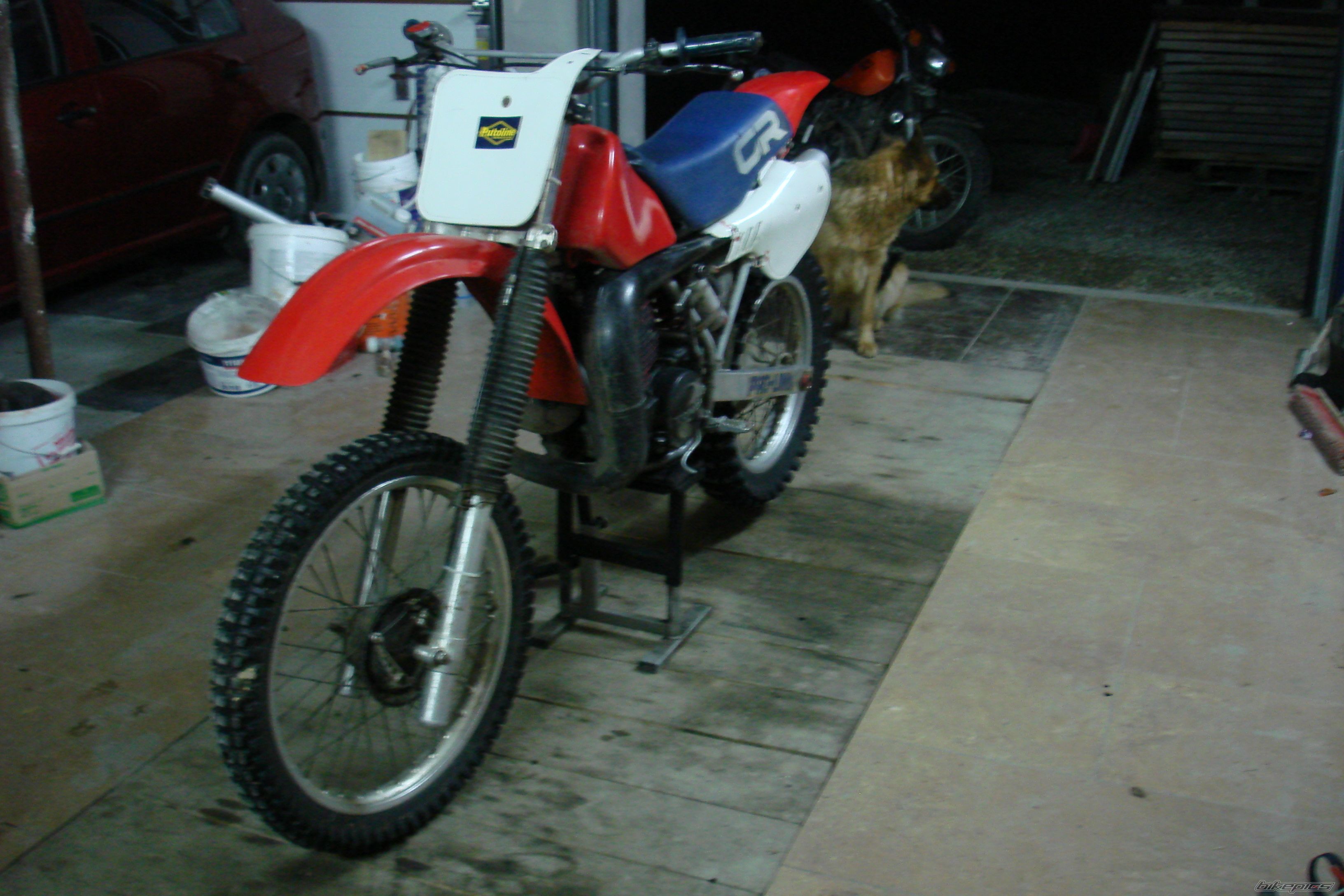 Photo 1840205