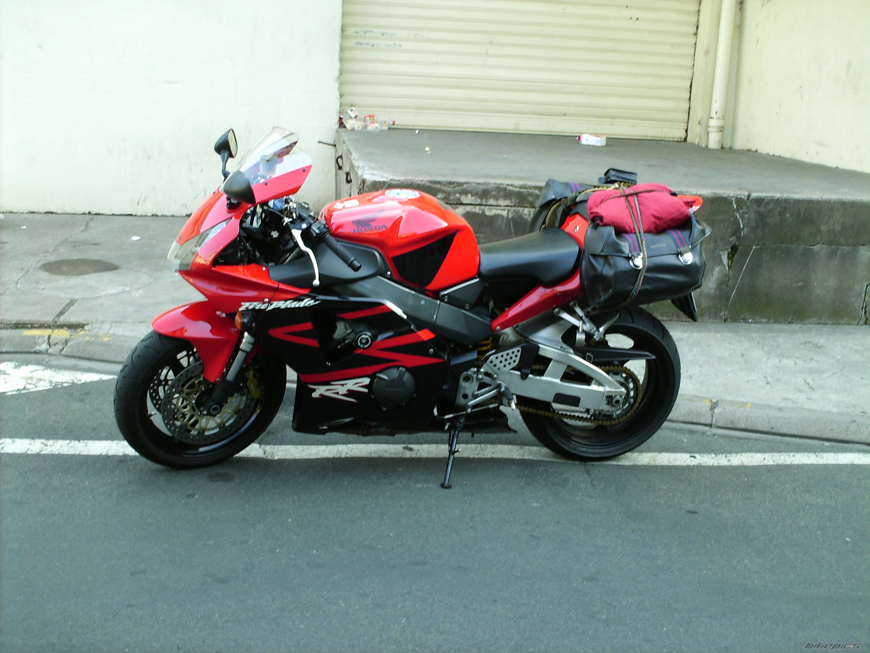 Photo 1843242
