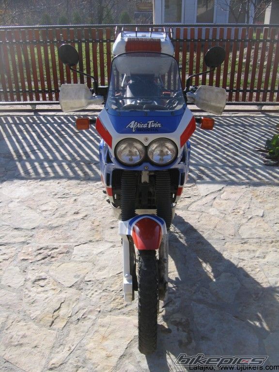 Photo 1844156