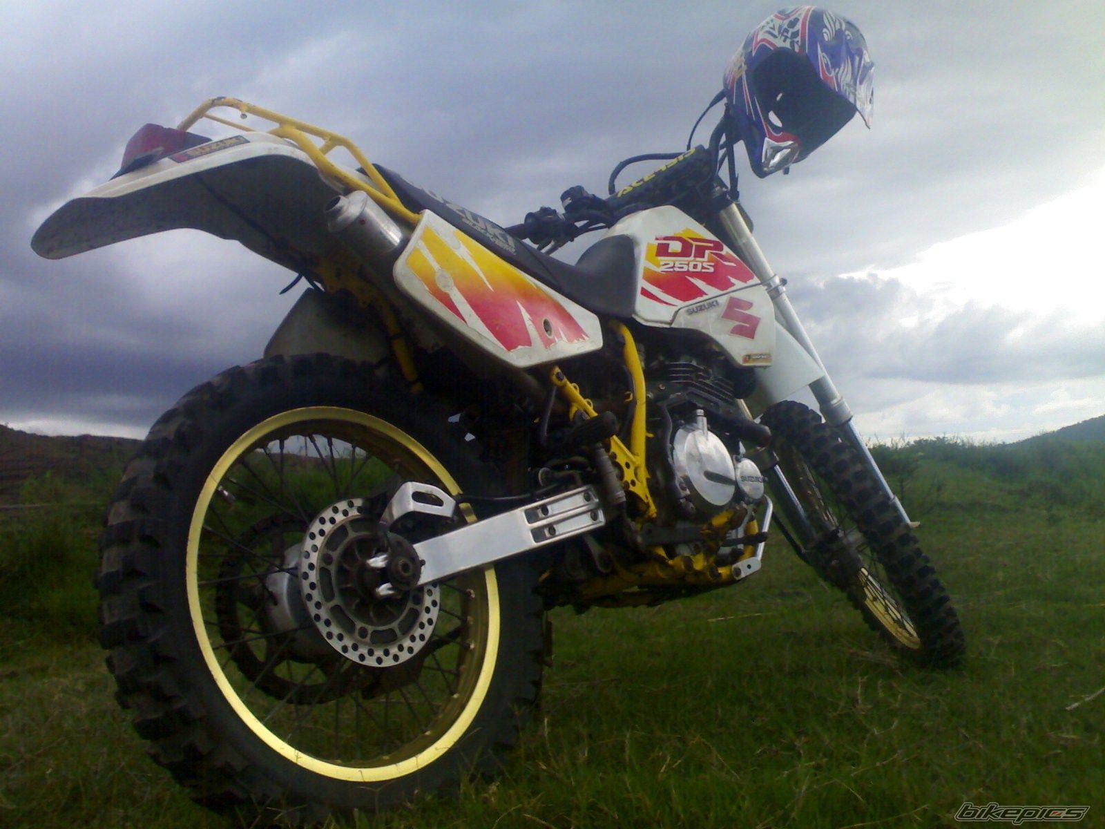 Bike Photo 1869875