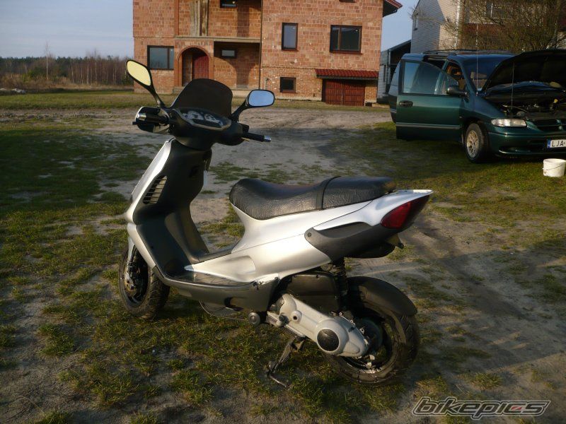 Photo 1871513