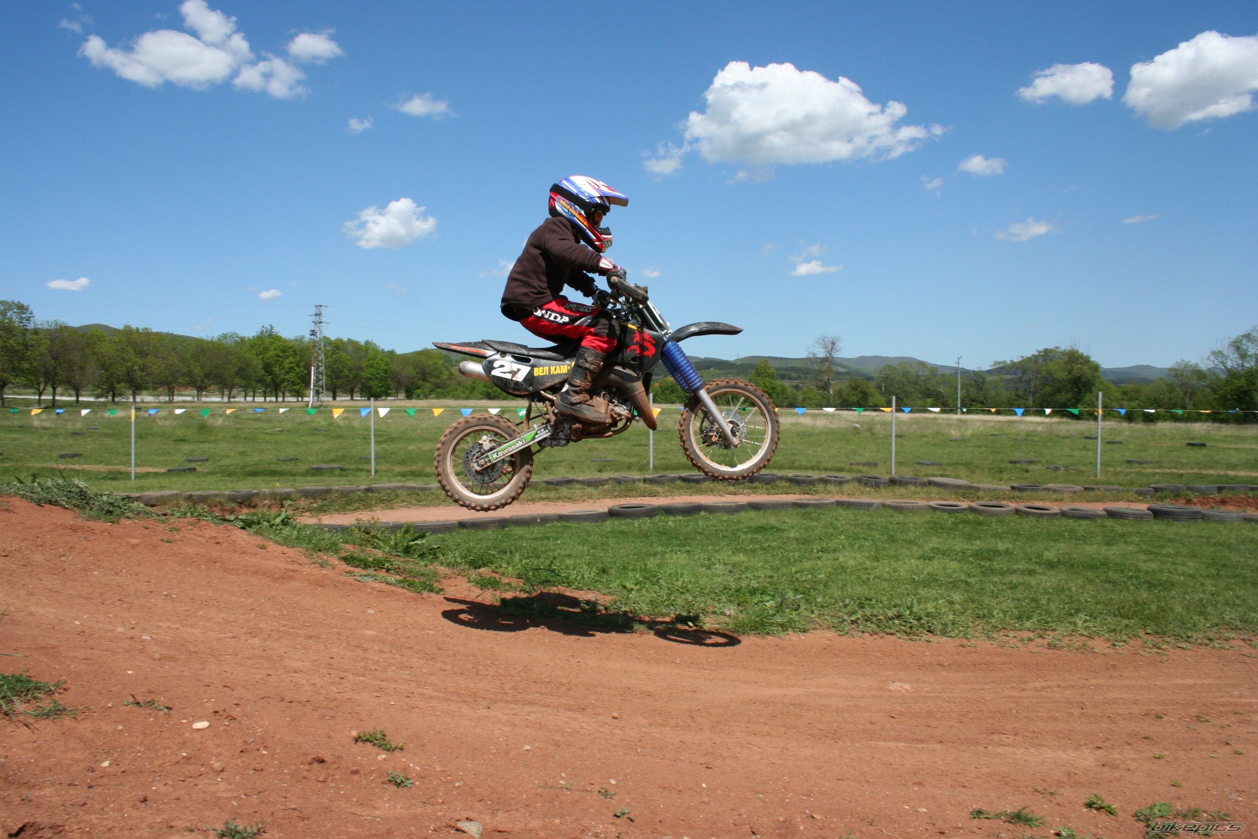 Photo 1882007