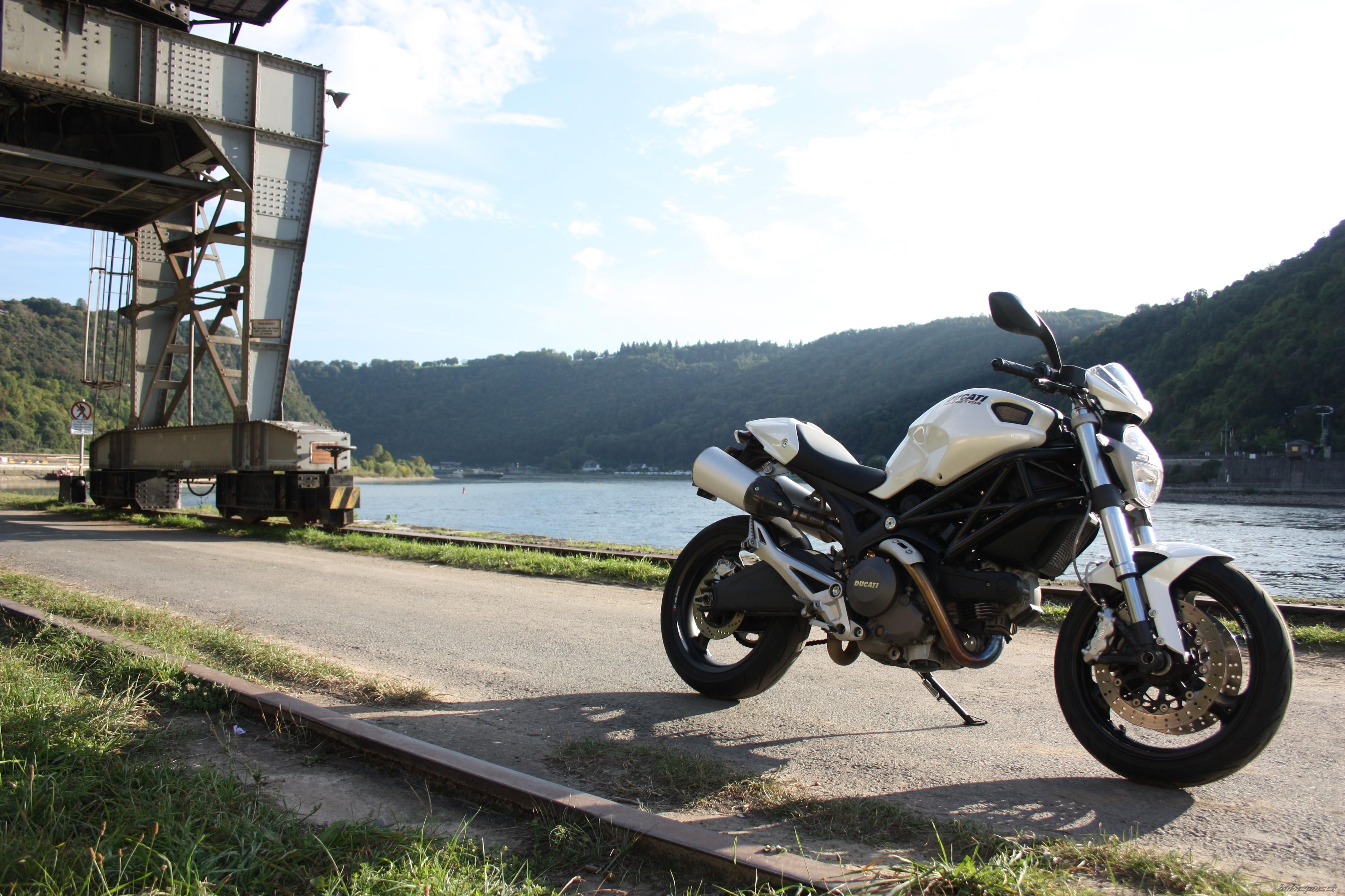 Bike Photo 1882342