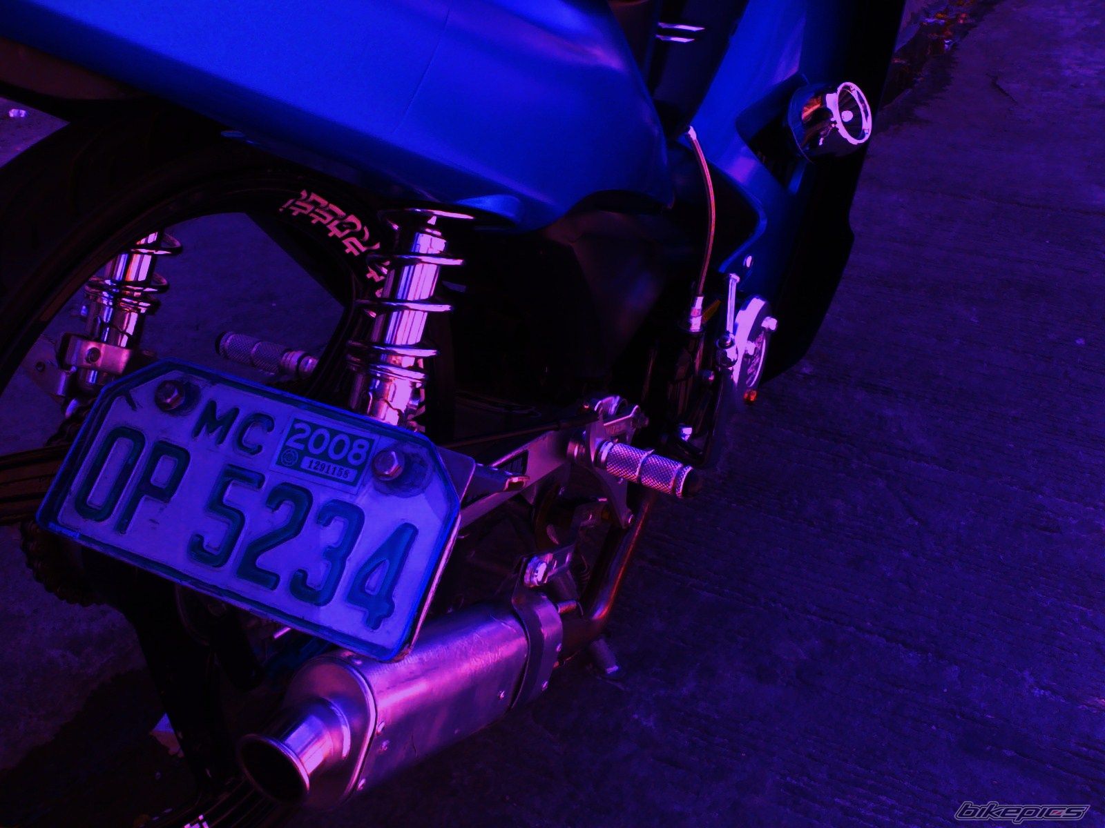 Photo 1884459
