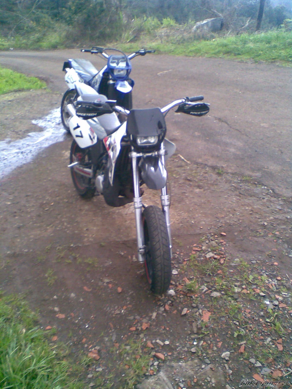 Photo 1898394