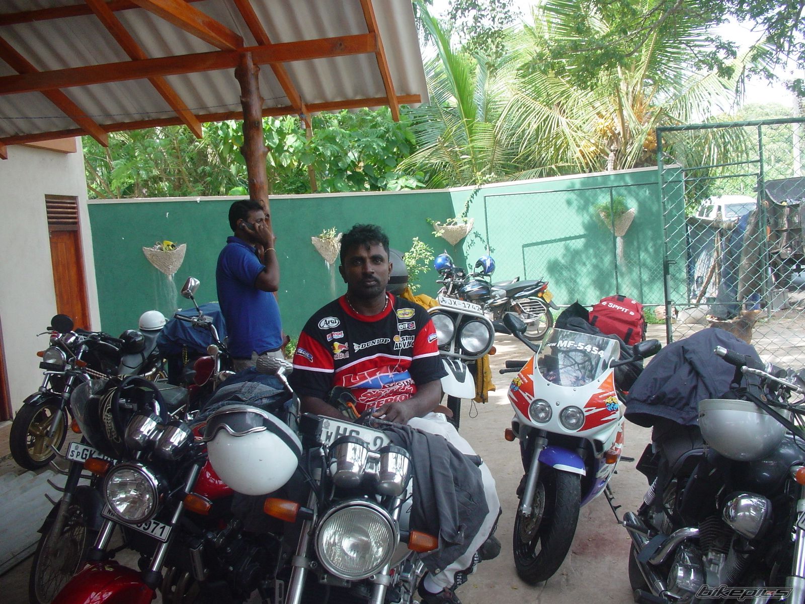 Bike Photo 1915673