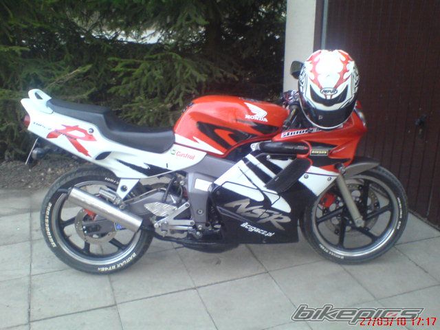 Photo 1936522