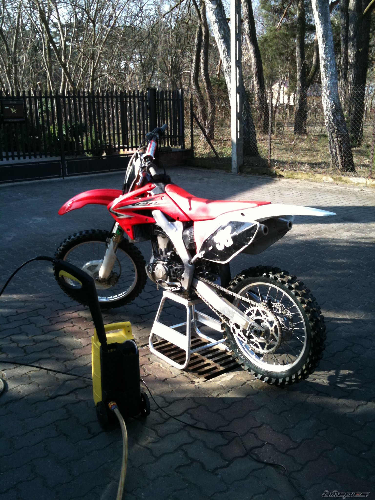 Photo 1945764