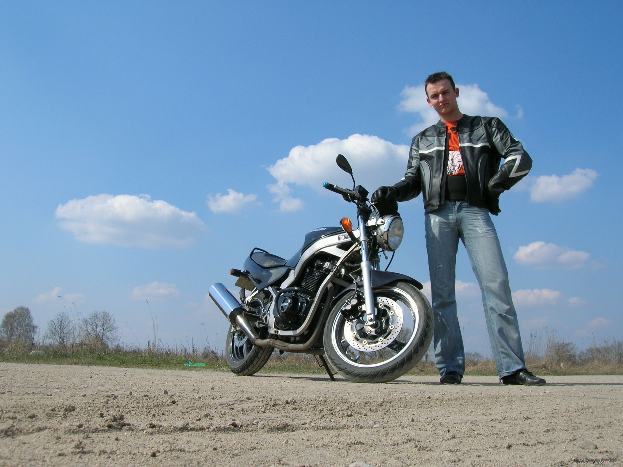 Bike Photo 1950415