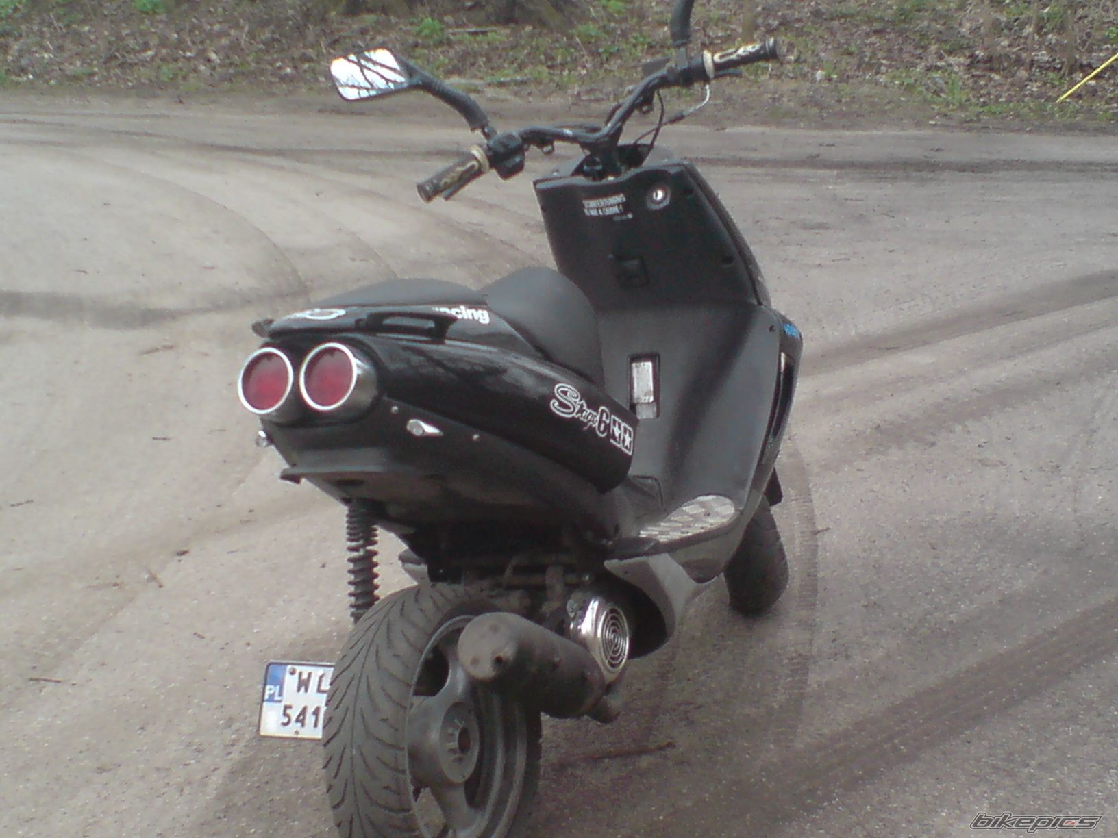 Photo 1951346