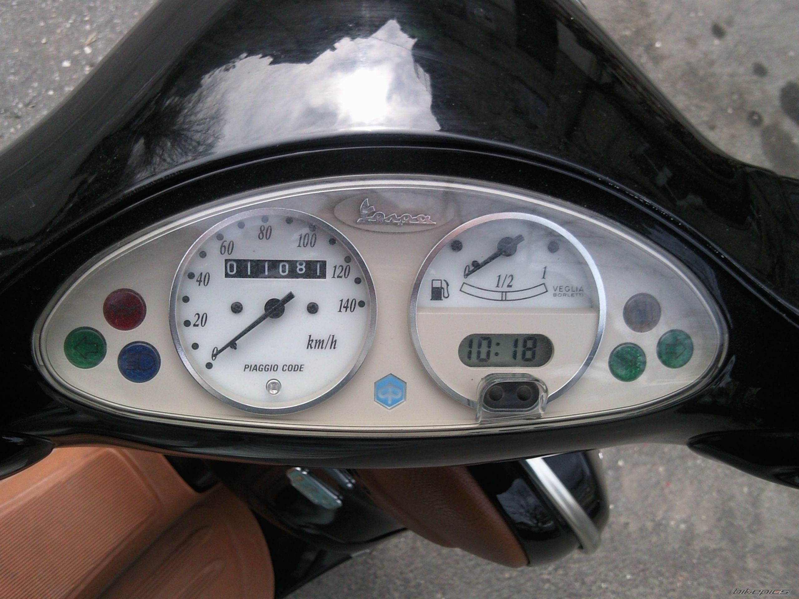 Photo 1953031