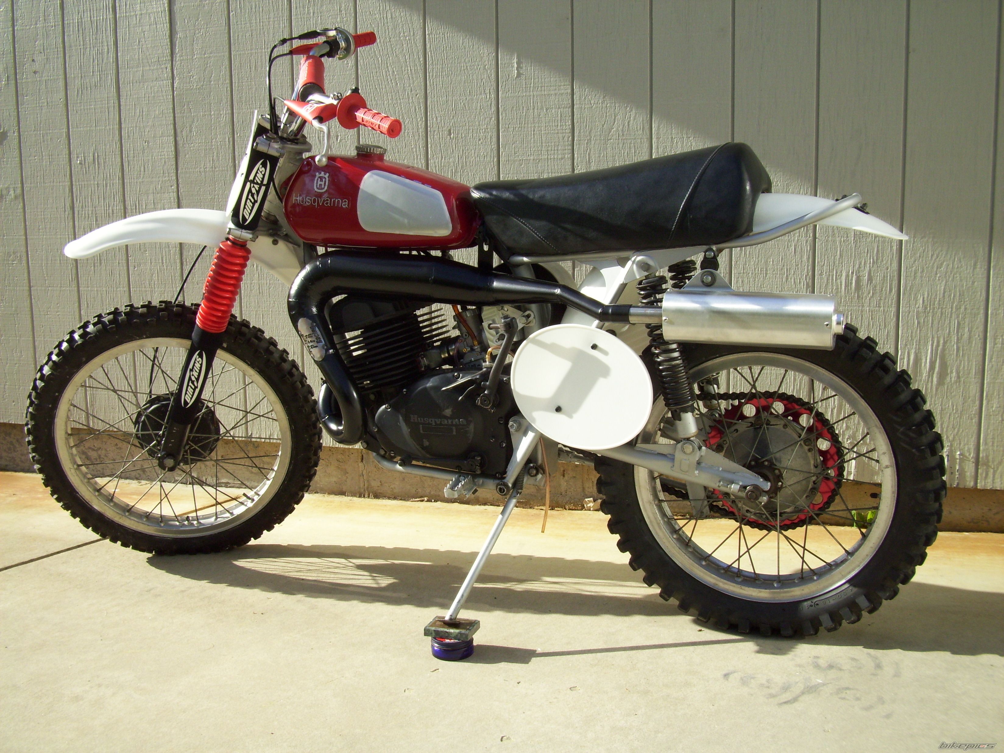 Photo 1954307