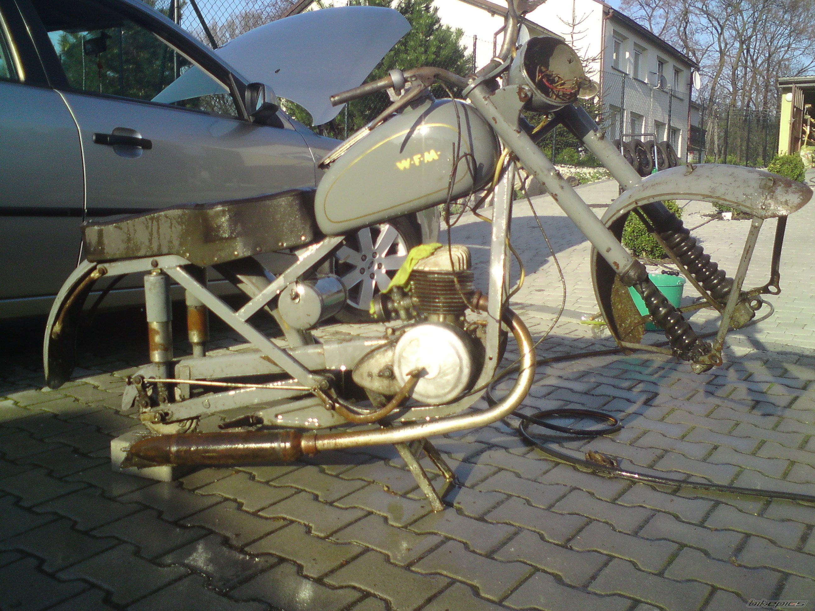 Photo 1954575