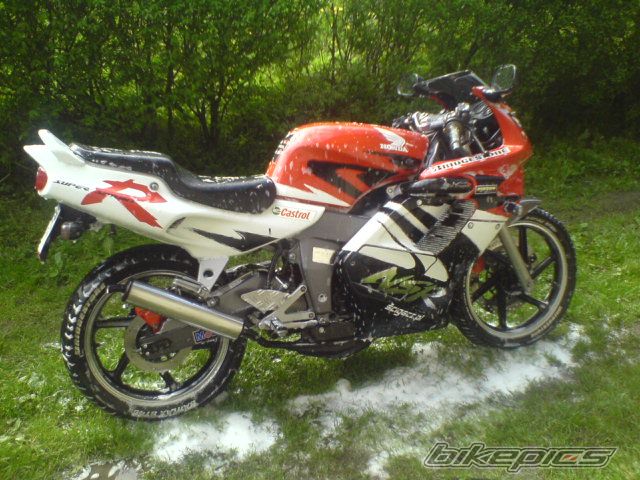 Photo 1969963