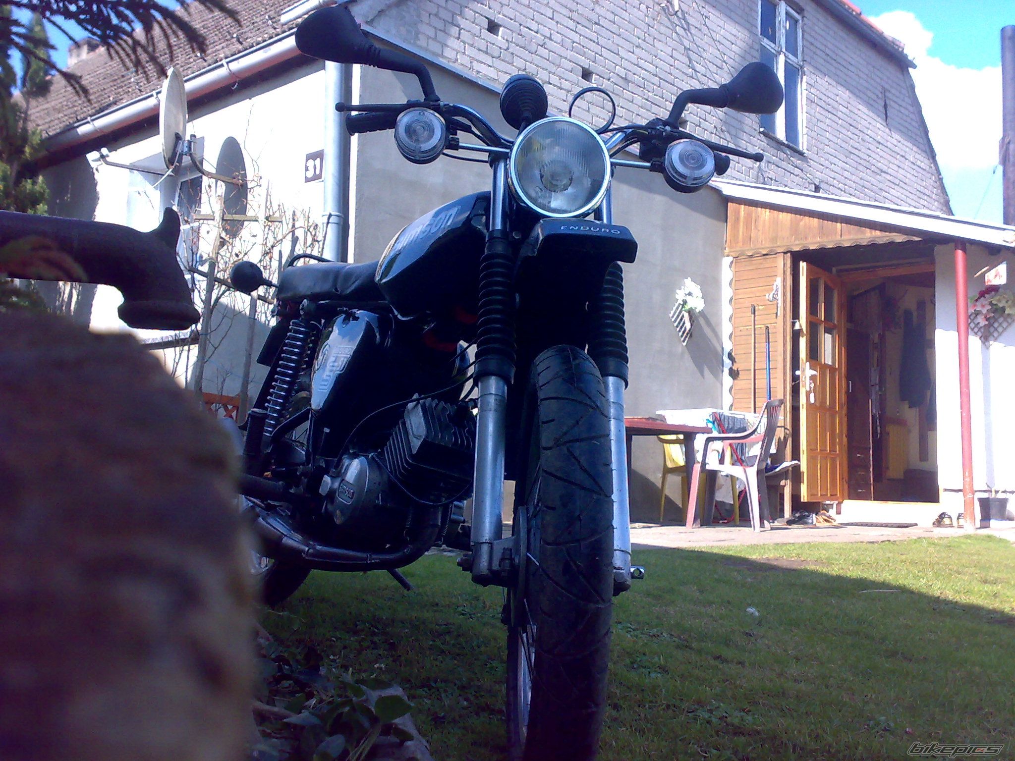 Photo 1974912