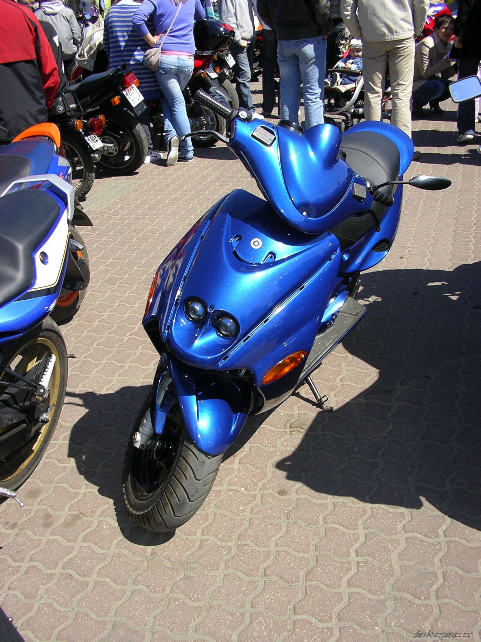 Photo 1975400