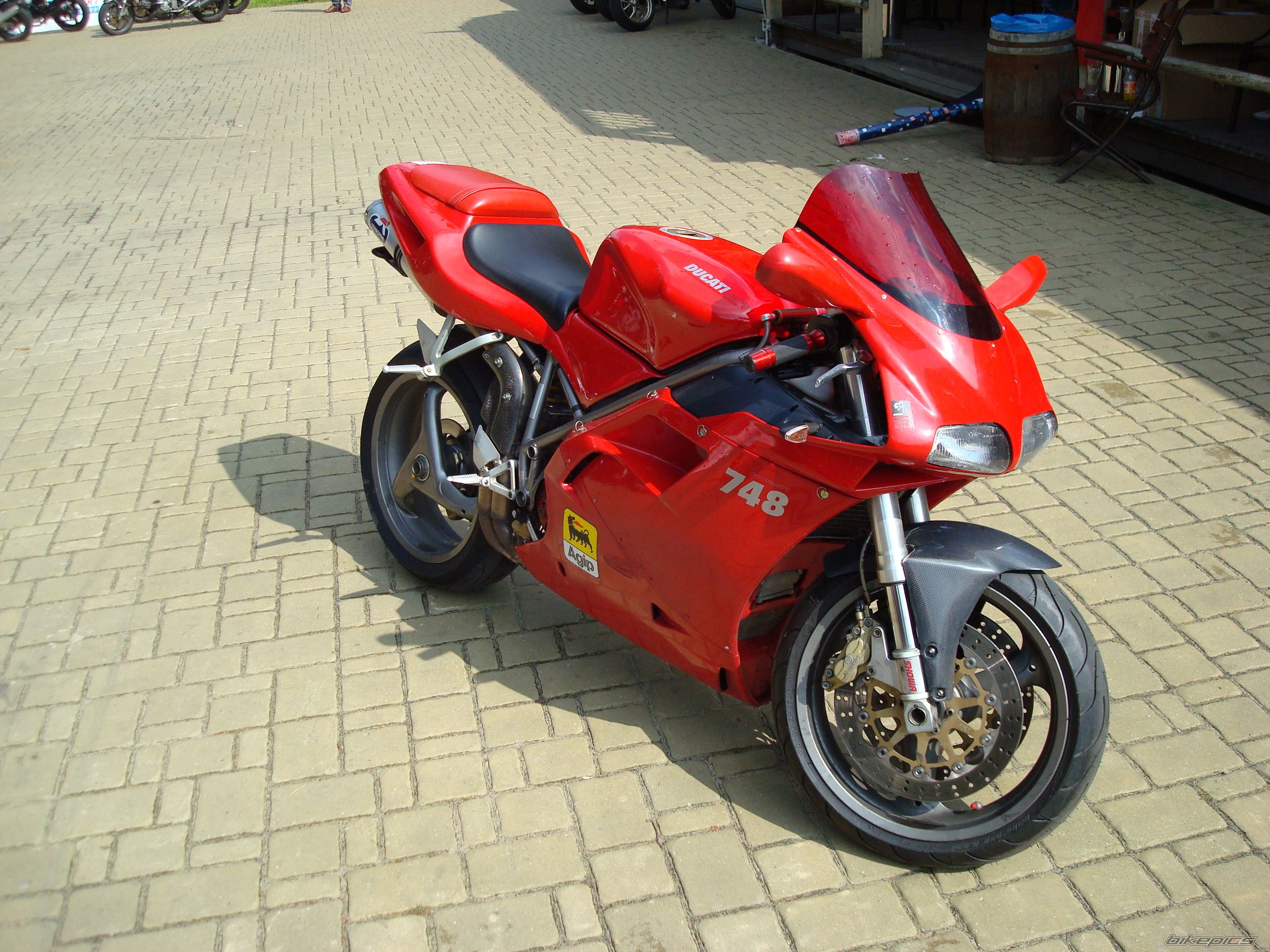 Photo 1987453