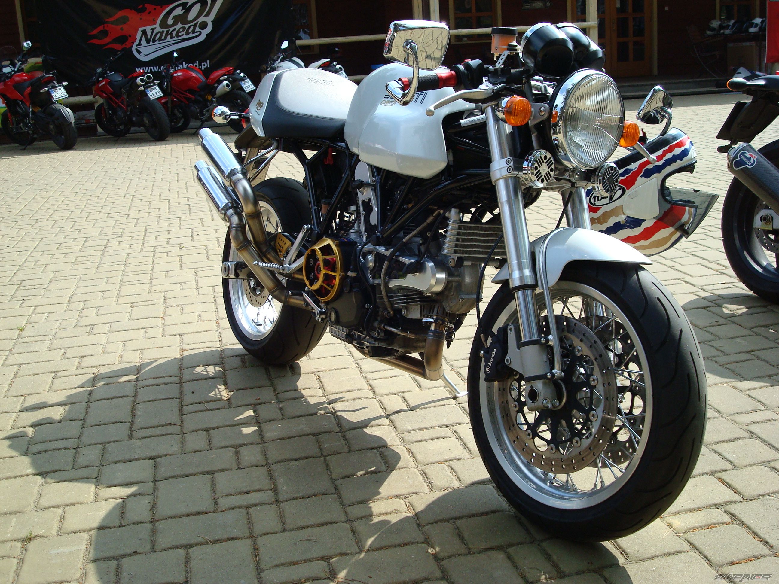 Photo 1987473