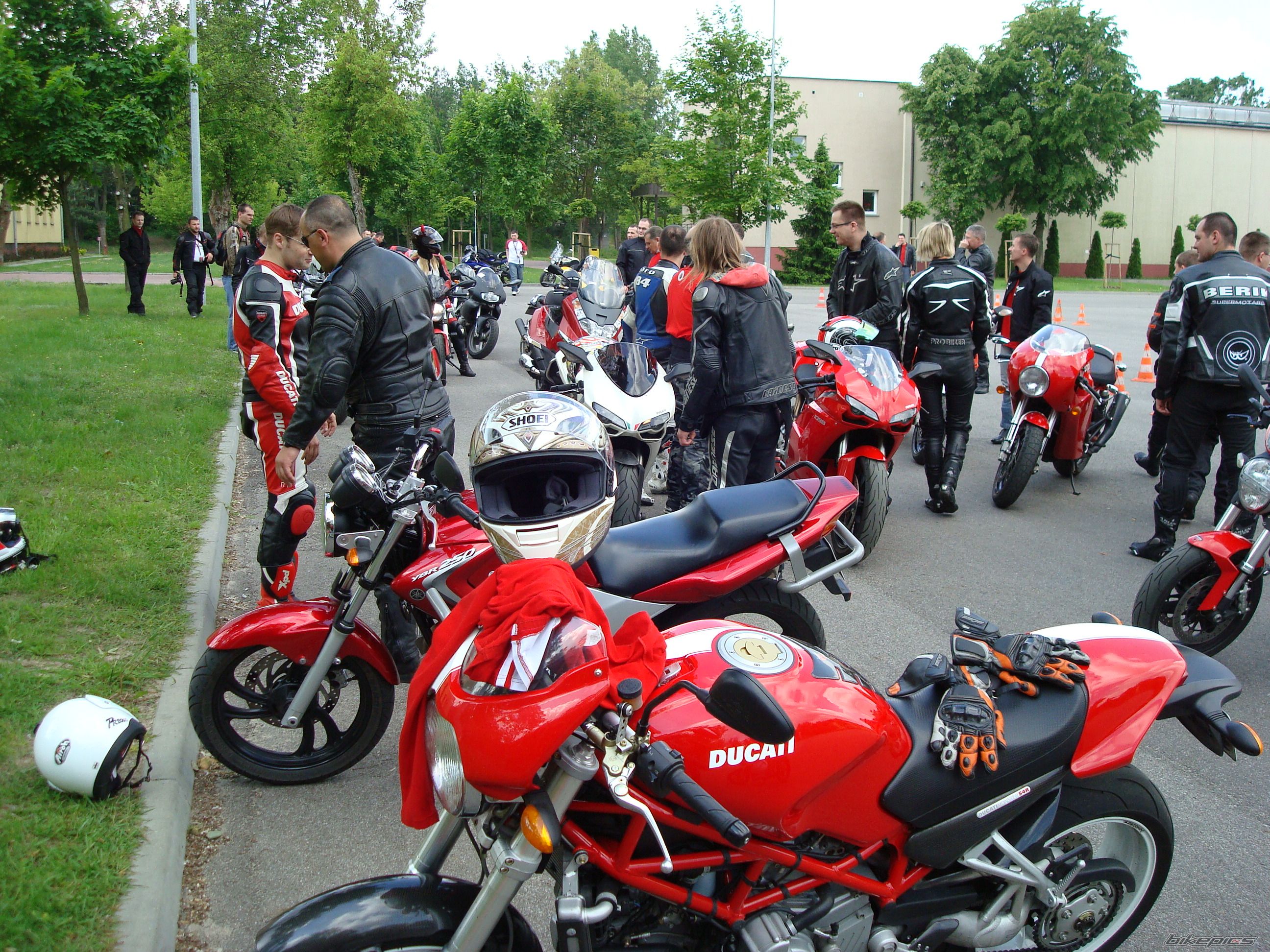 Photo 1987482