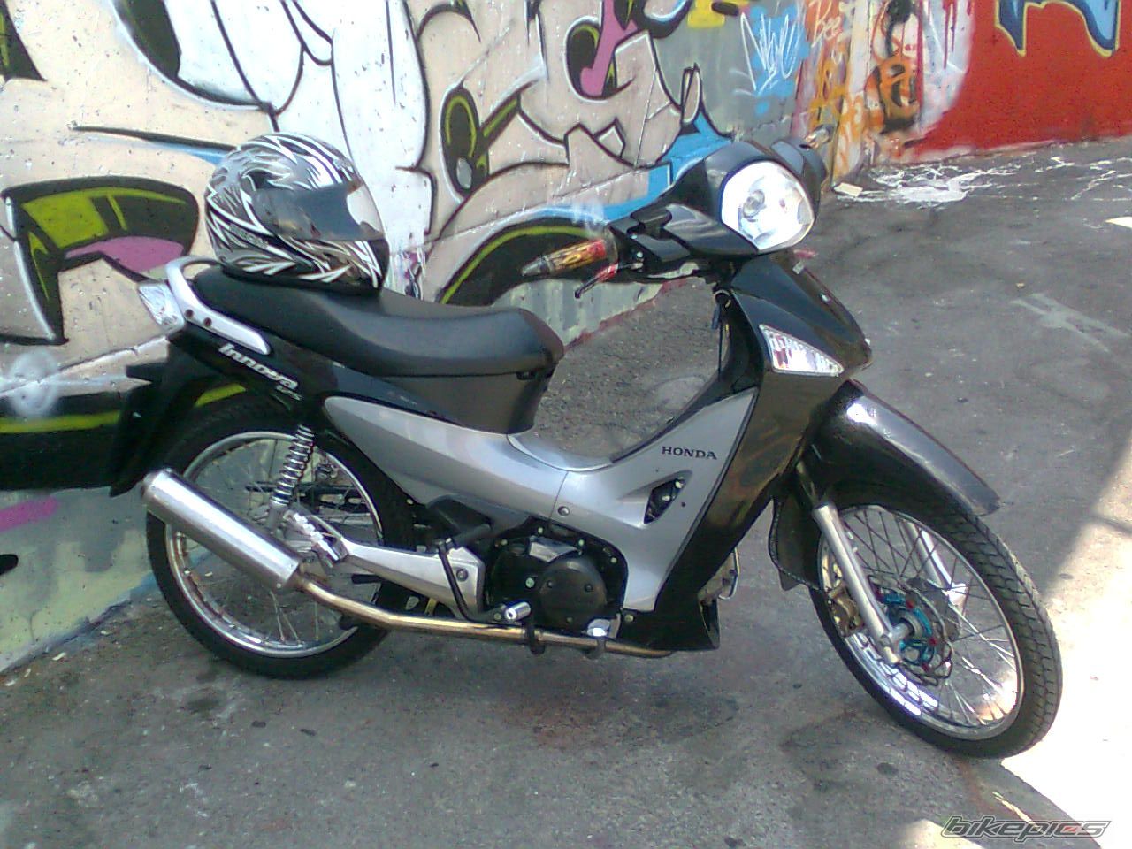 Bike Photo 1995548