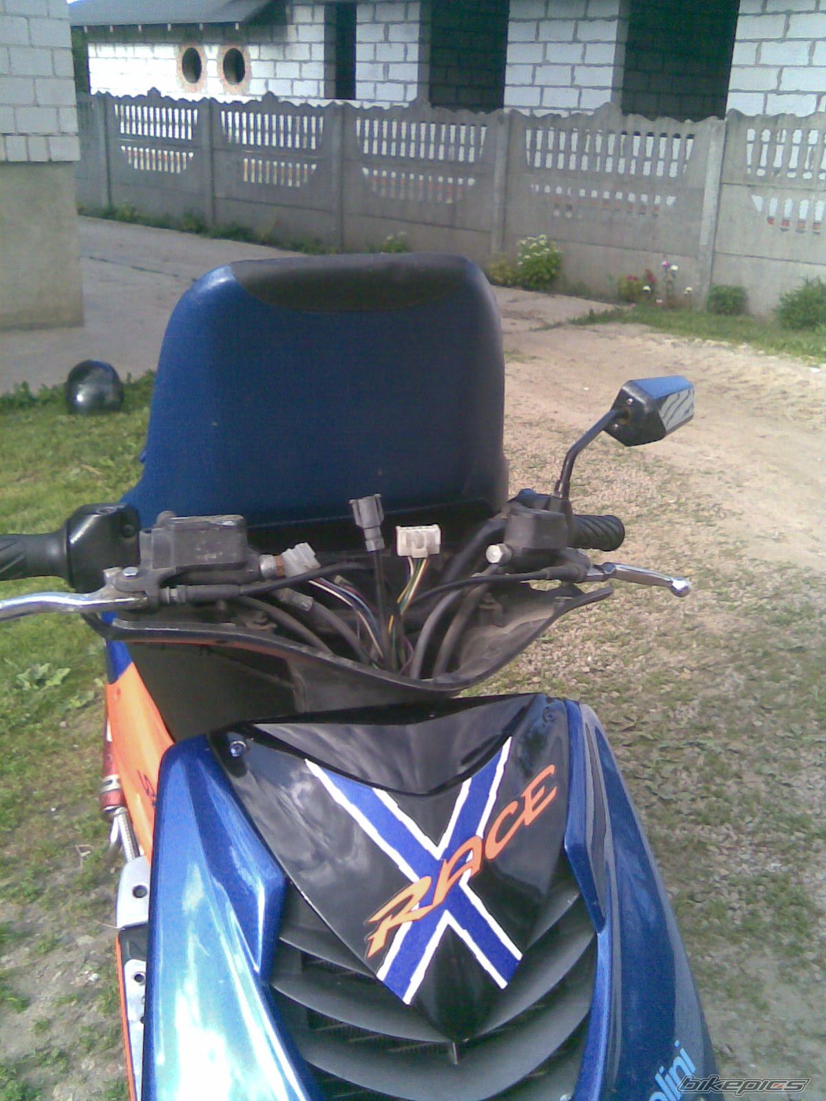 Bike Photo 1999481