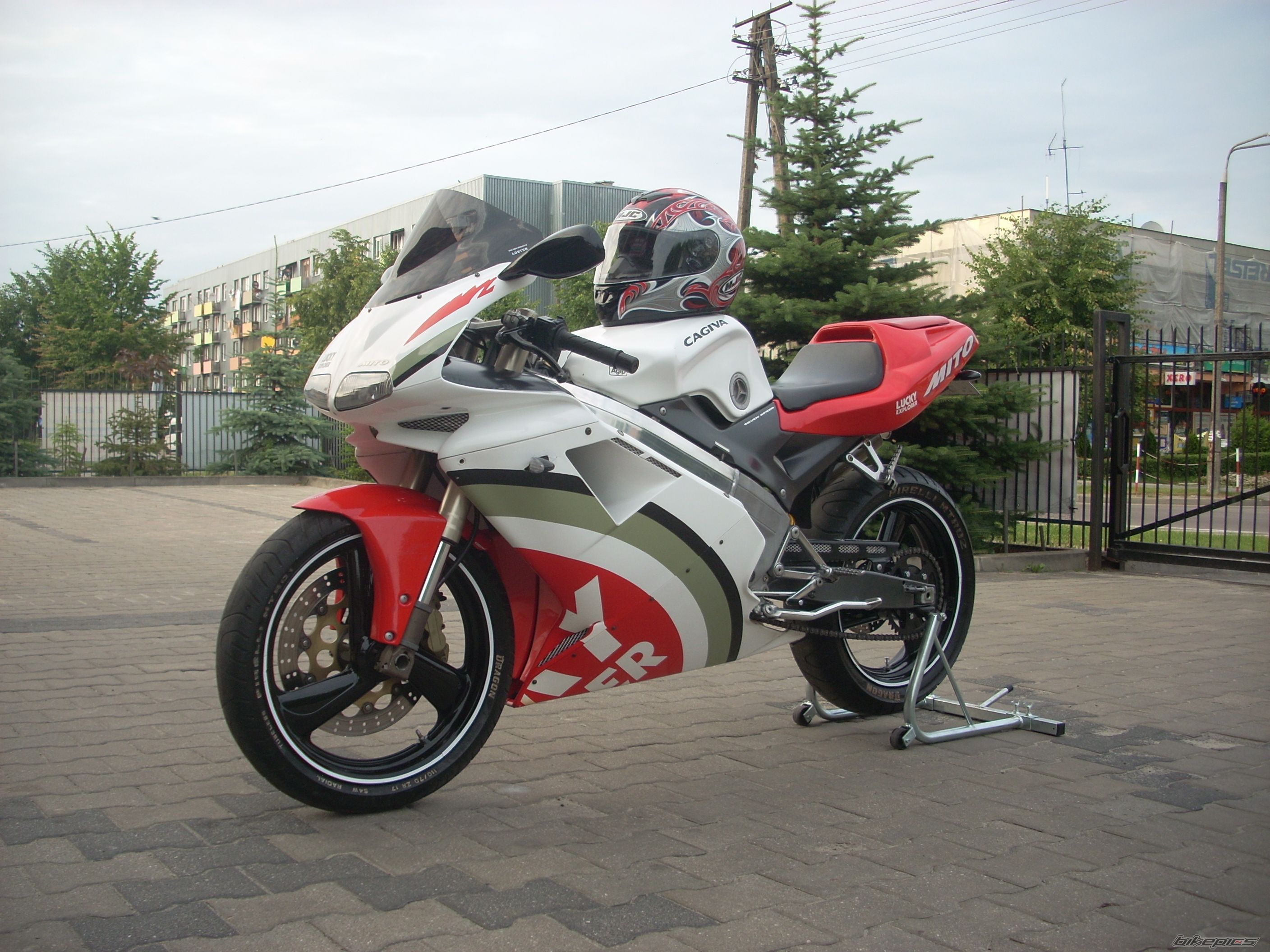 Bike Photo 2003203