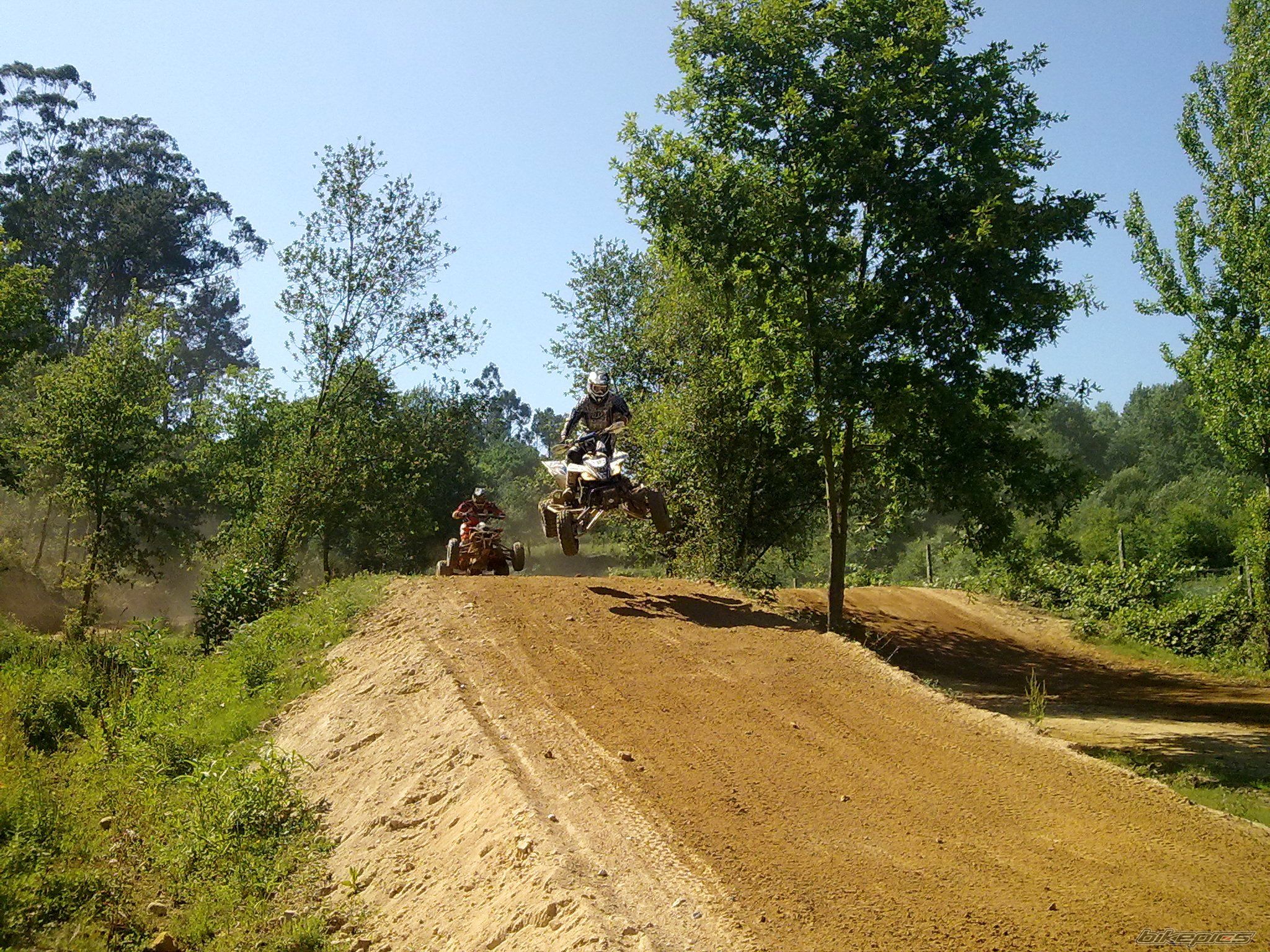 Photo 2003860