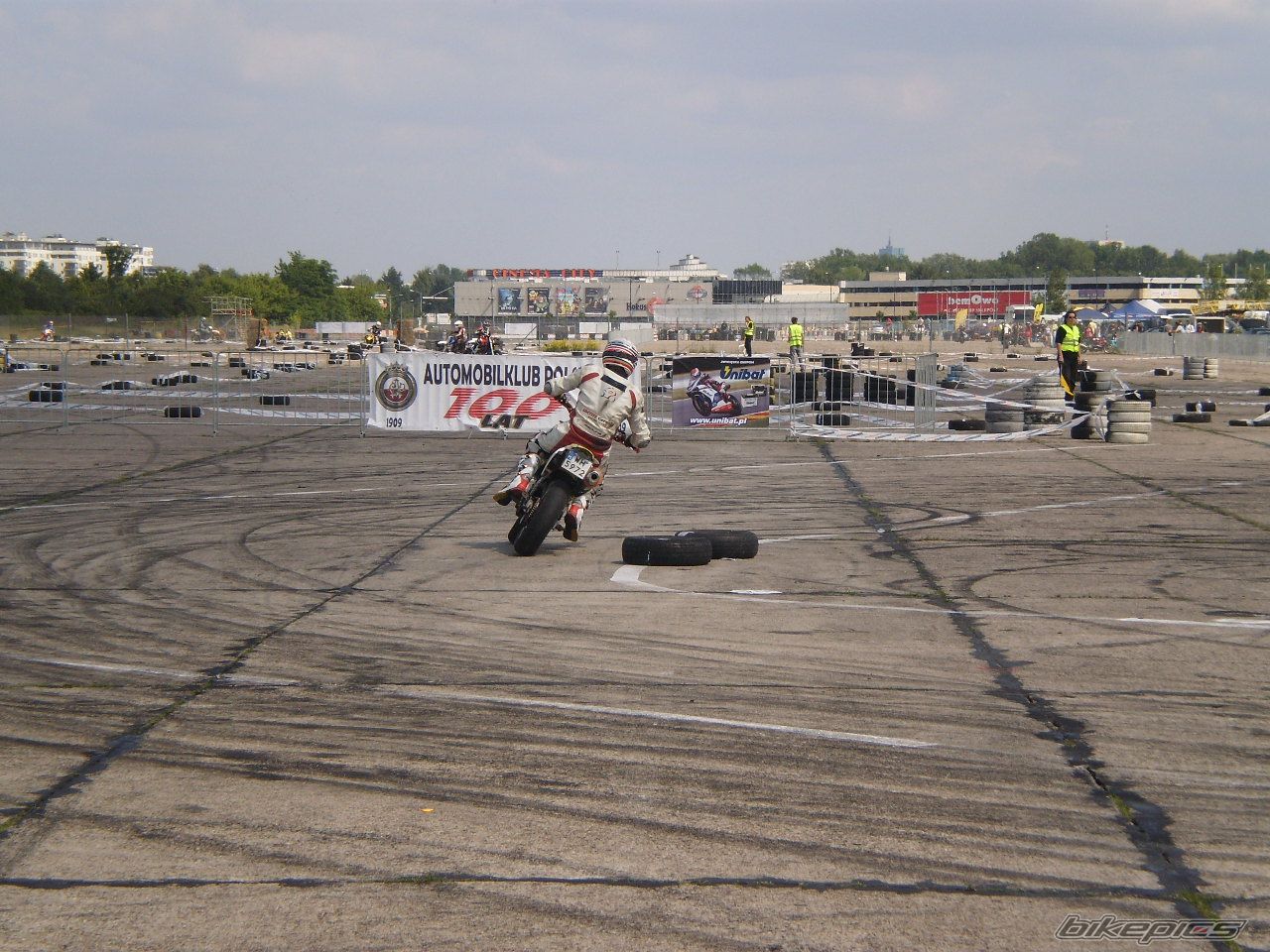 Photo 2007963