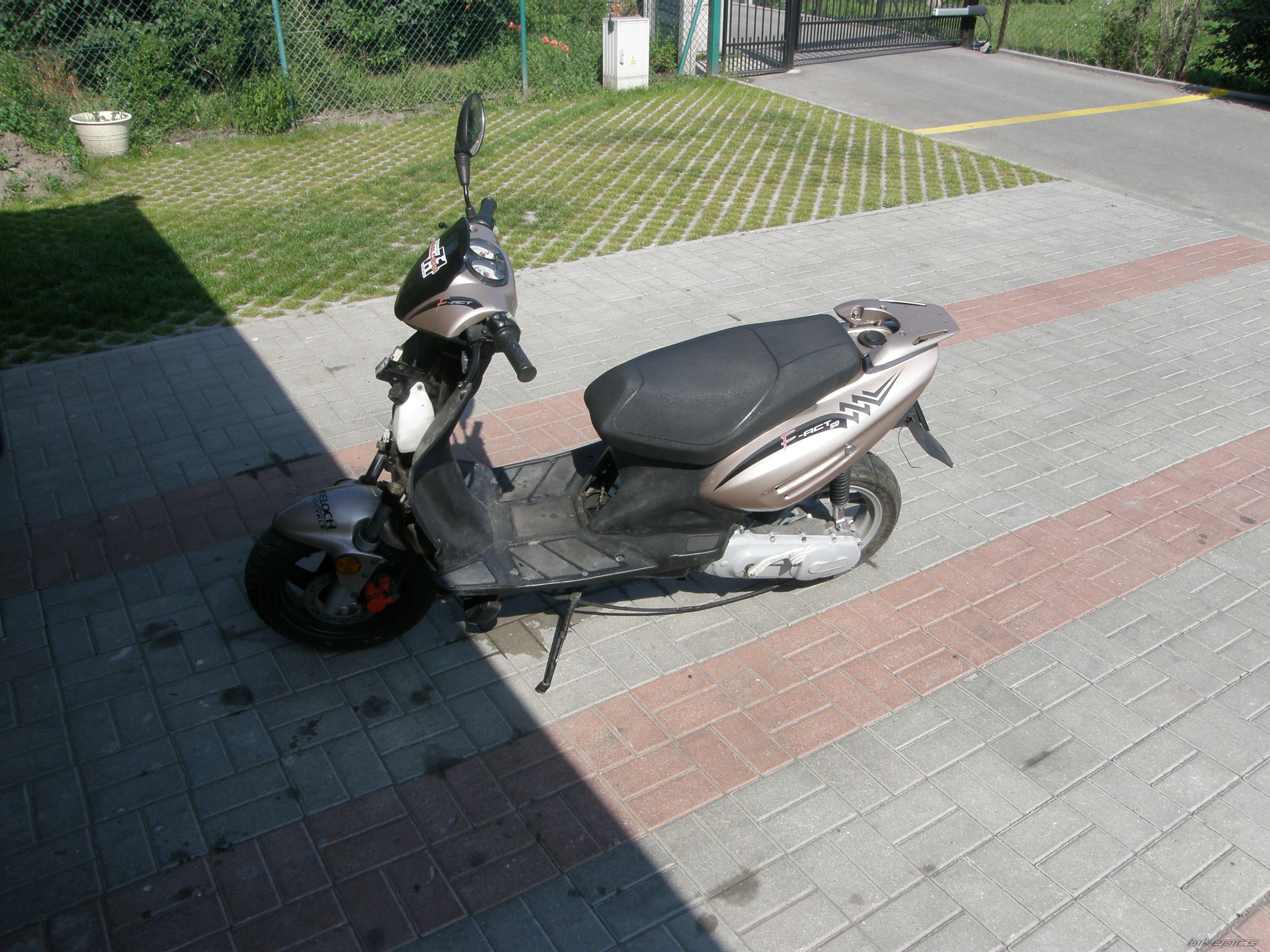 Photo 2009887