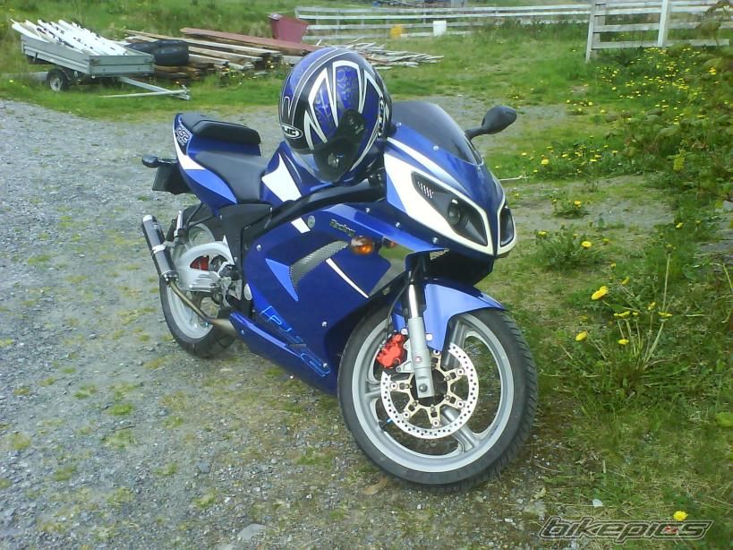 Photo 2025431