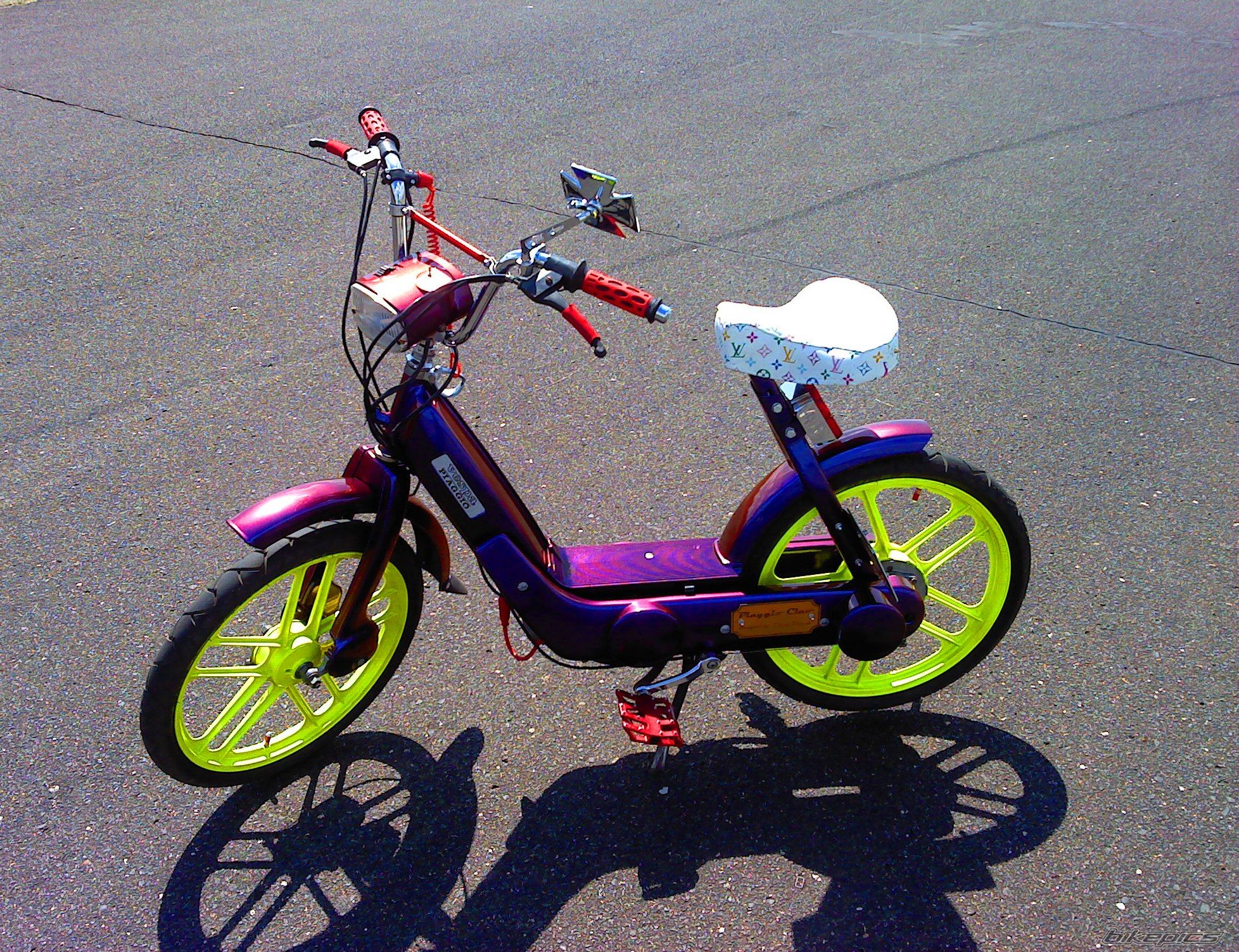 Photo 2029932