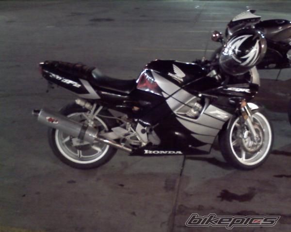 Photo 2050777