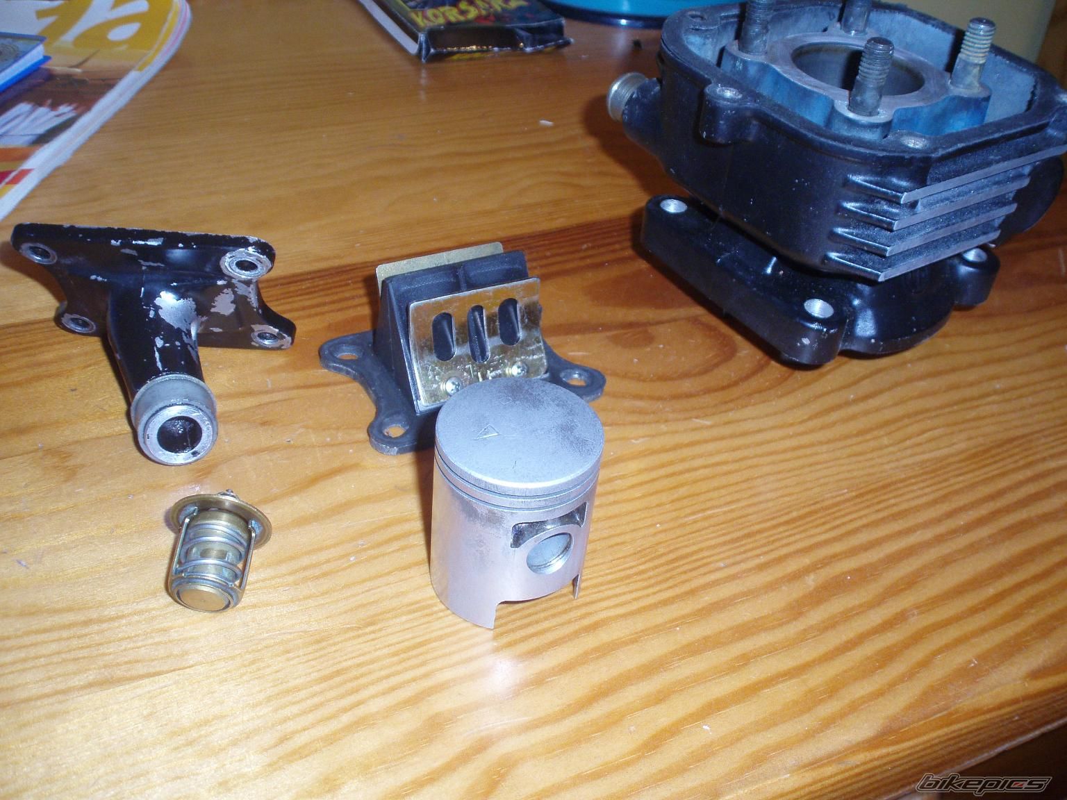 Photo 2054896