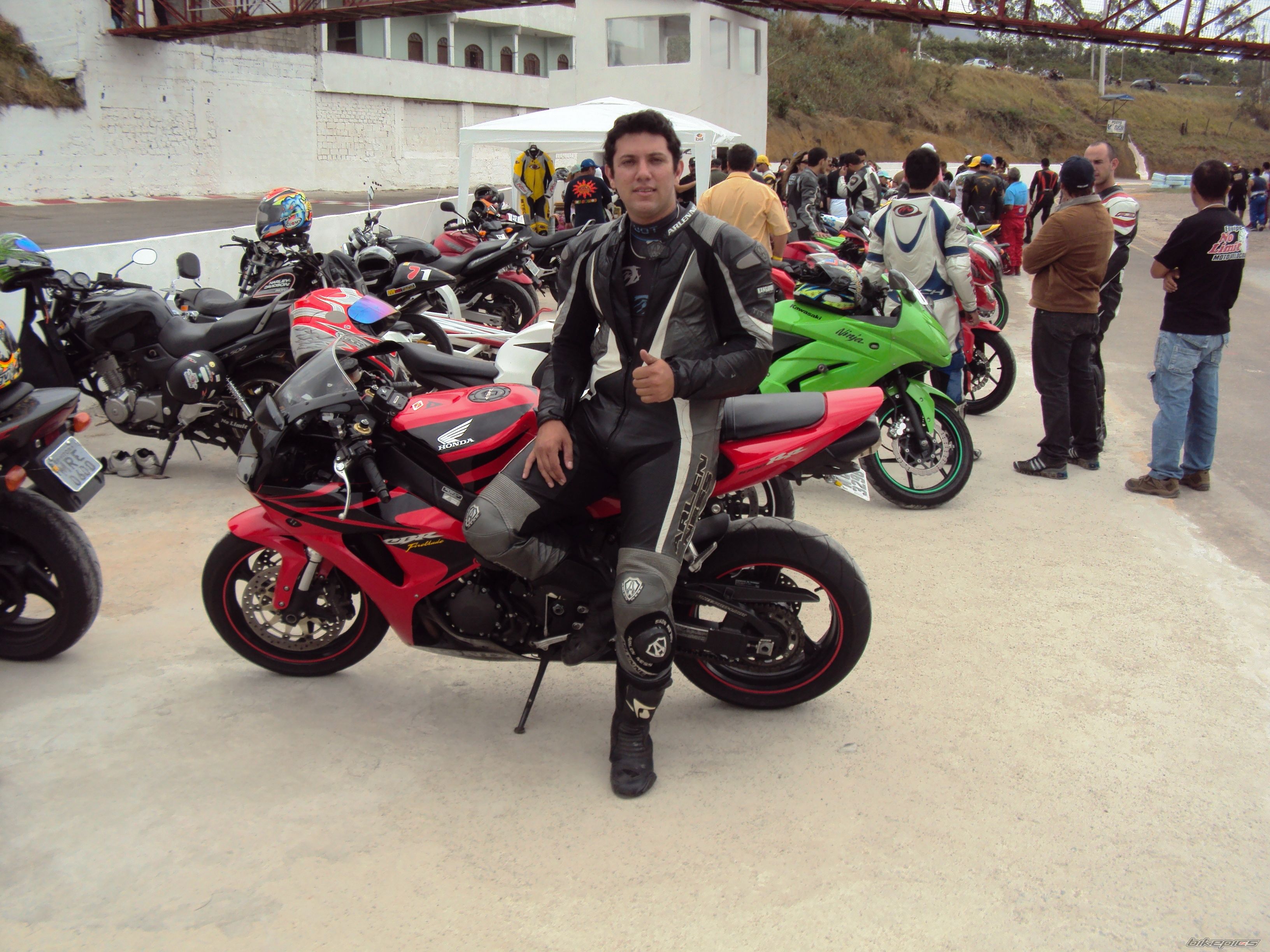 Bike Photo 2064820