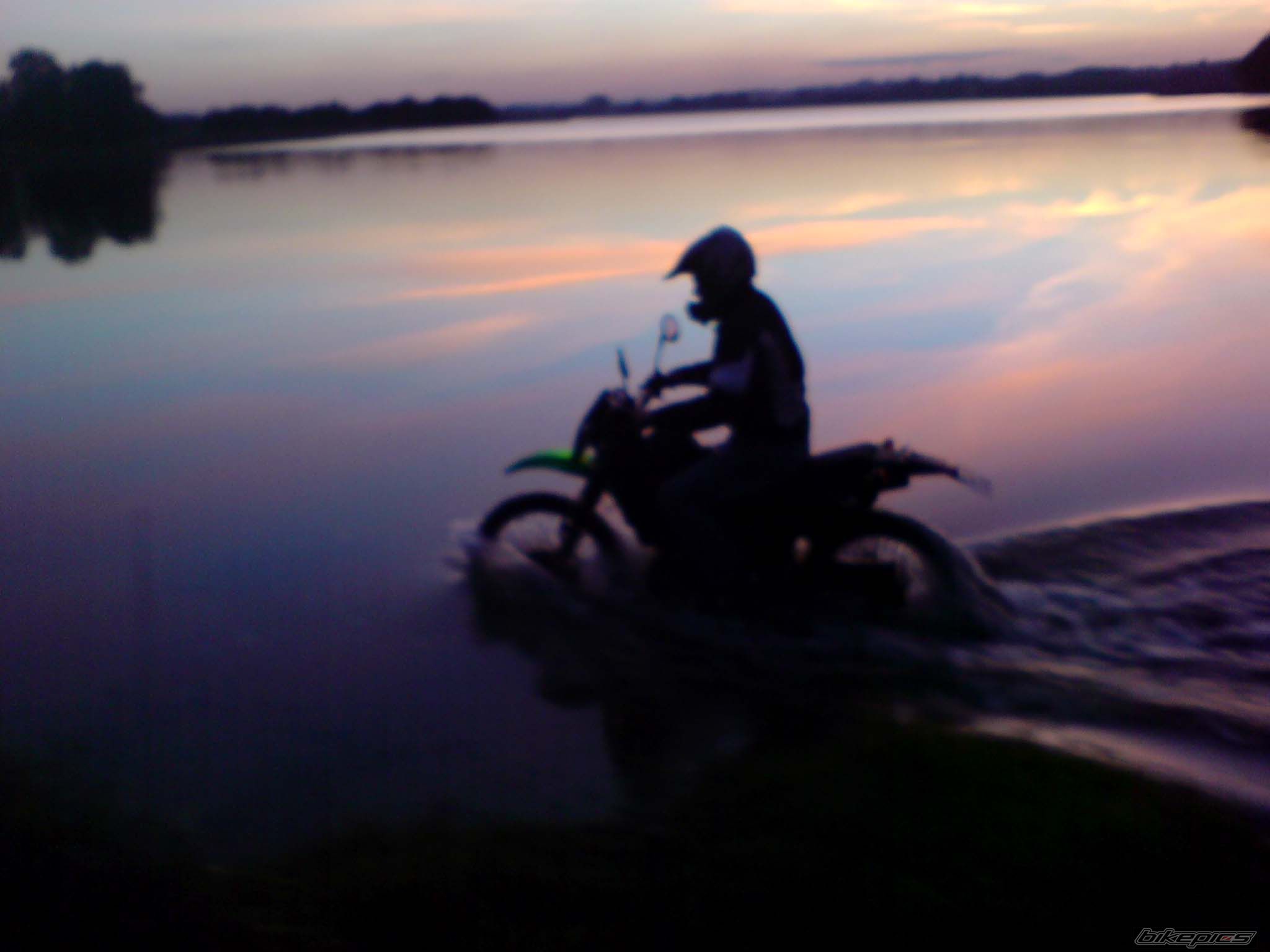 Photo 2075883