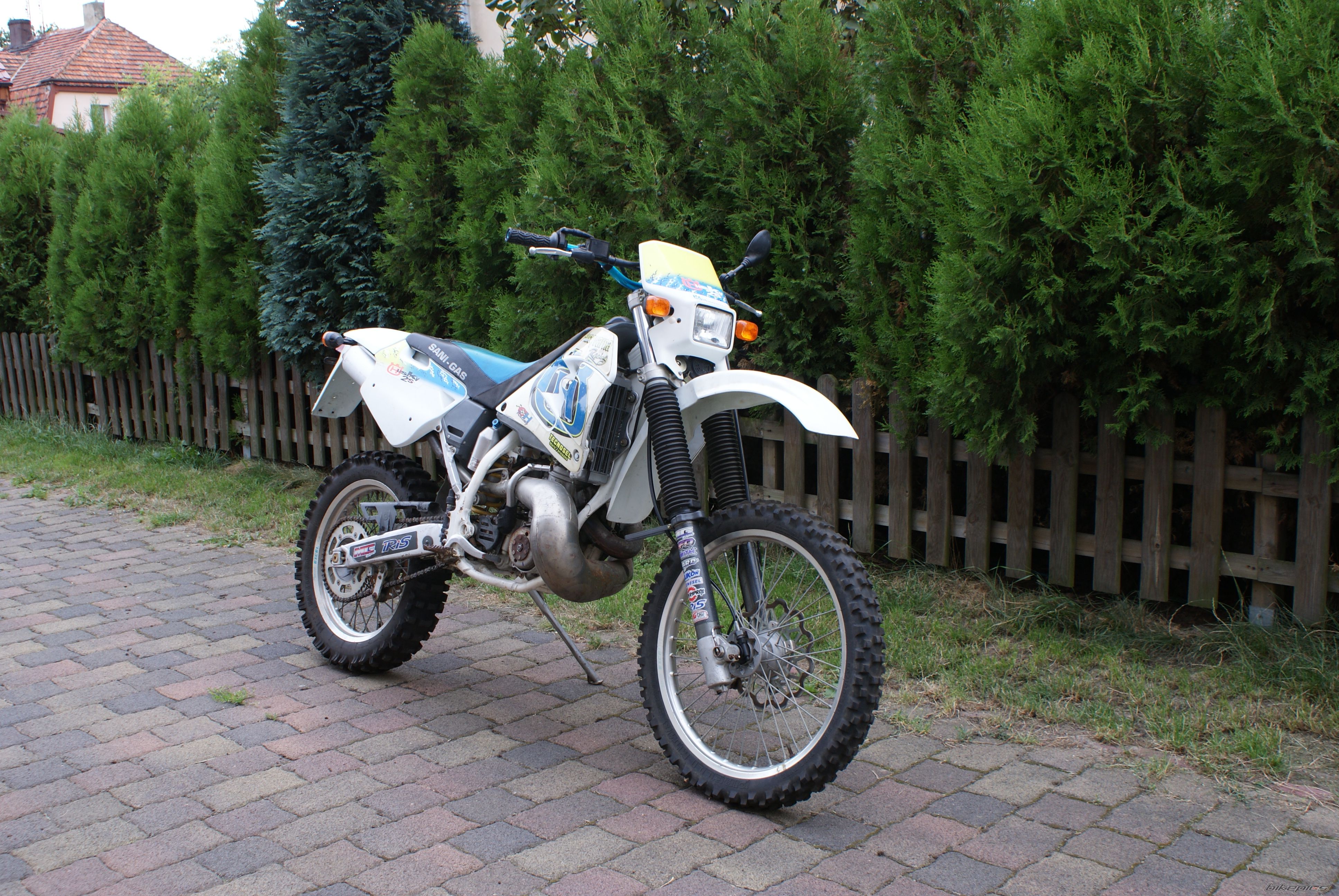 Photo 2075903