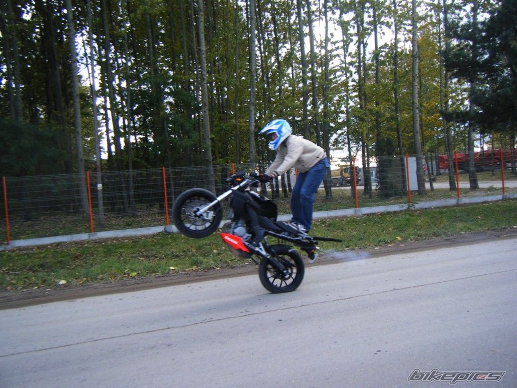 Photo 2079969
