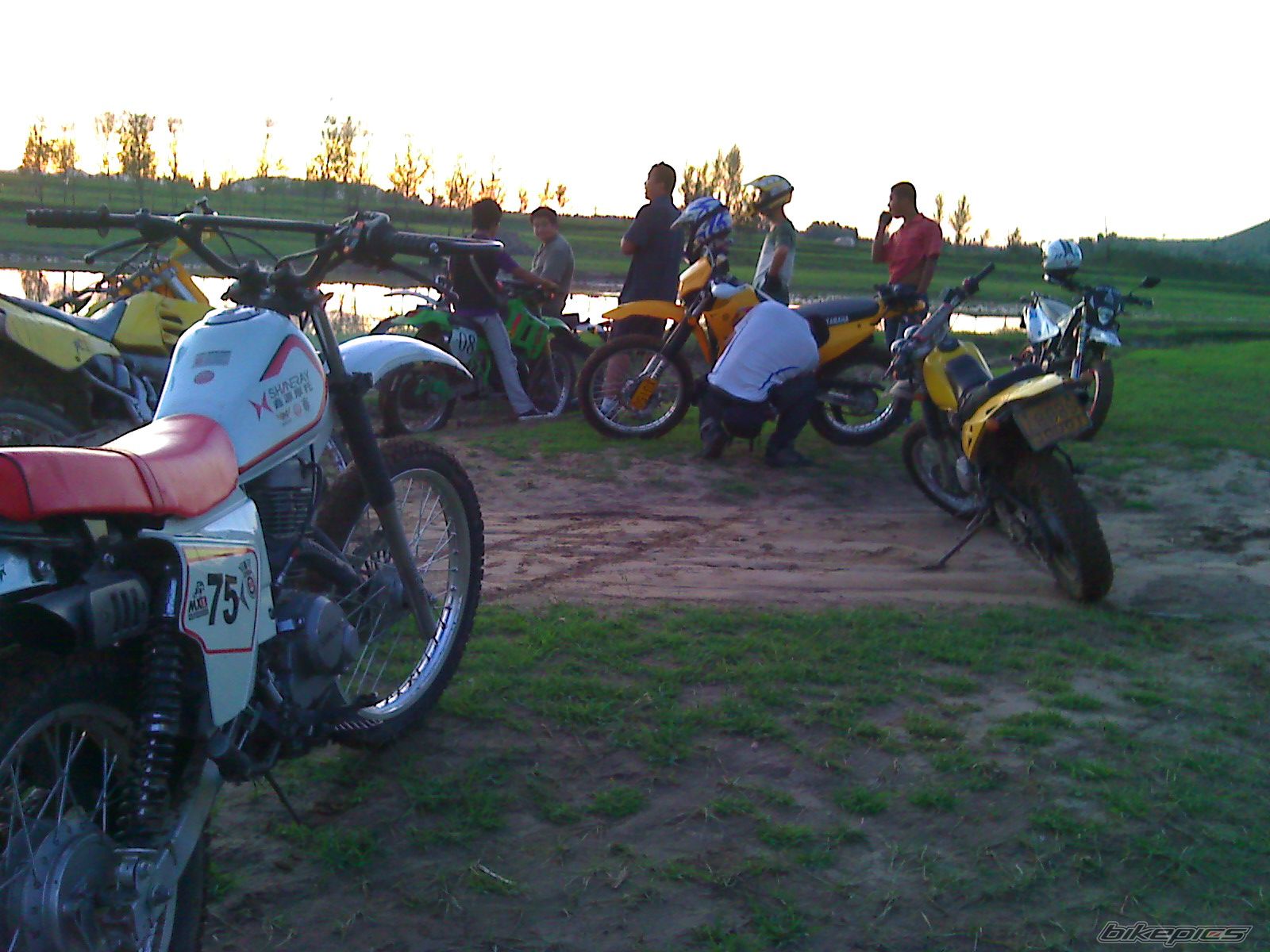 Photo 2081344