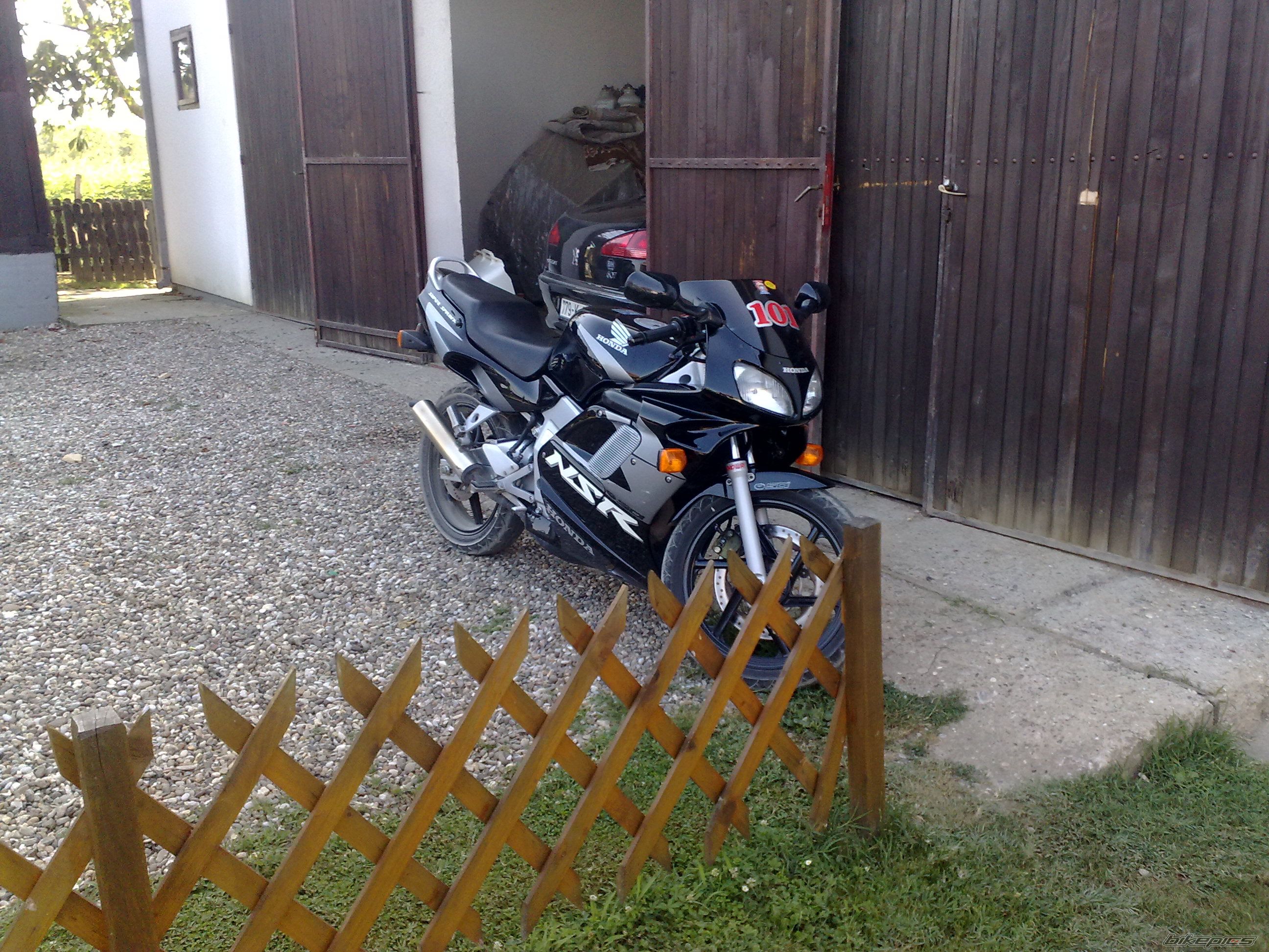 Photo 2106209