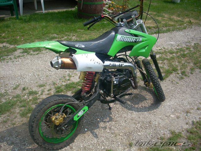 Photo 2143725